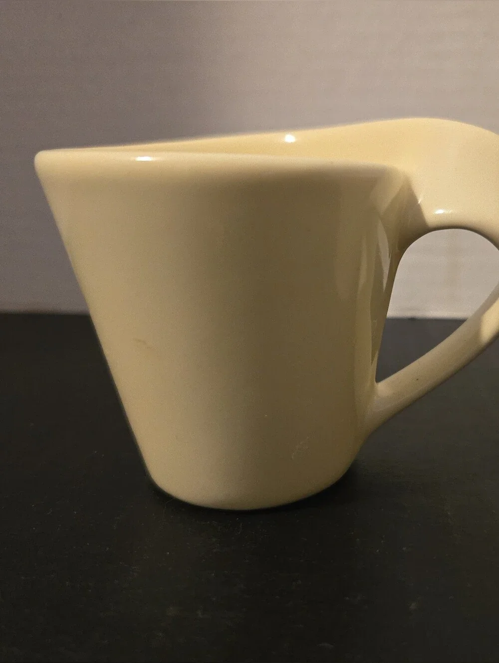 Villeroy & Boch New Wave Cream Espresso Demitasse Cups Mugs Set Of 2